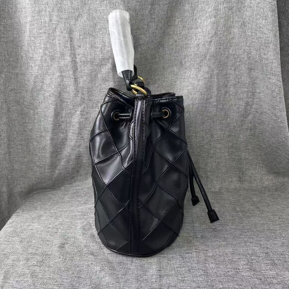 NEW Tory Burch FLEMING SOFT BUCKET BAG In Black - Picture 4 of 13